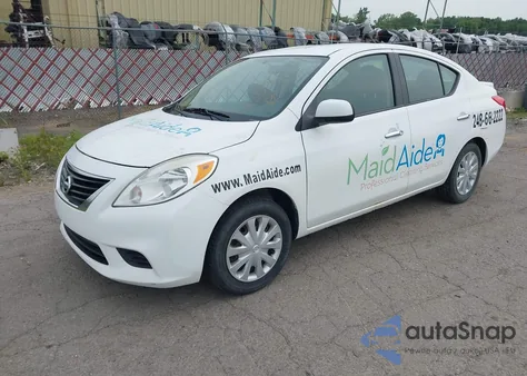 2014 Nissan Versa 1.6 Sv из США, поврежденный, VIN 3N1CN7AP6EK462679